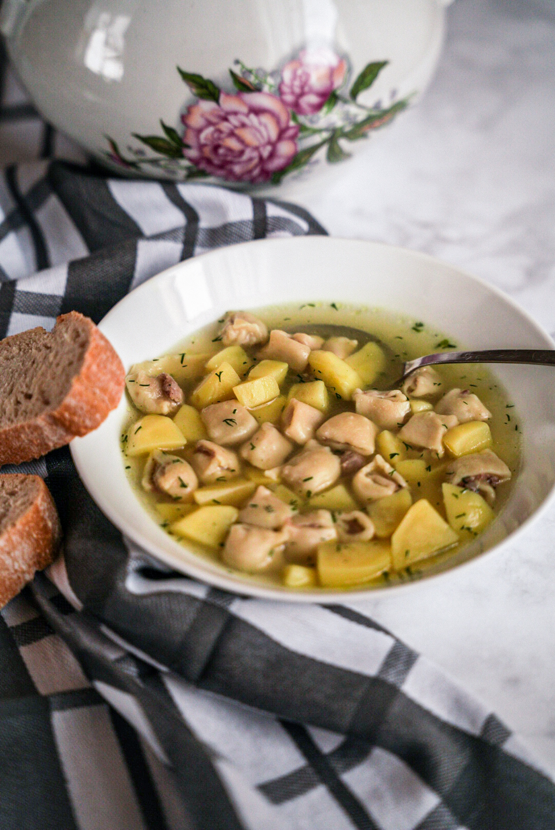 Omas Suppe / Strudelsuppe